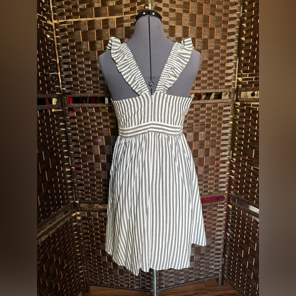 Madewell flutter strap grey white stripe sun dress cotton viscose 4 Small flounc - Picture 5 of 15
